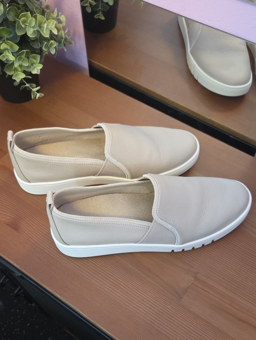 Women’s Slip-On Casual Loafers